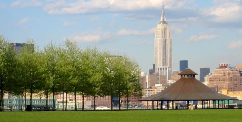 Chic Penthouse 15 Minutes From Nyc - Bus Stop At Doorstep Hoboken Luaran gambar