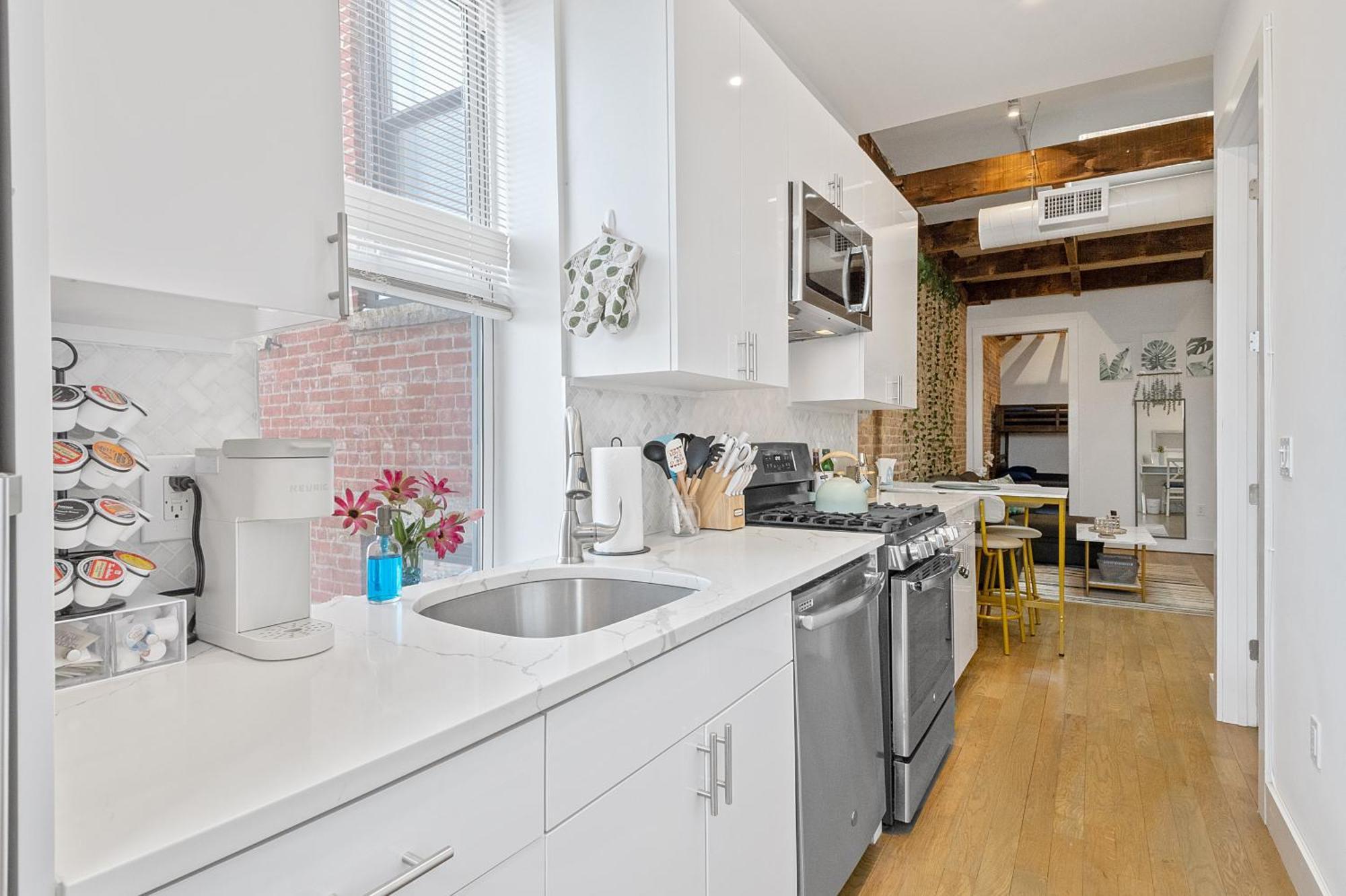 Chic Penthouse 15 Minutes From Nyc - Bus Stop At Doorstep Hoboken Luaran gambar